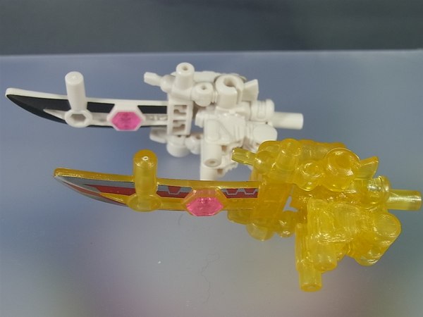 Transformers Prime AMW 13 Arms Micron Autobots Advanced Star Saber Set Image  (17 of 25)